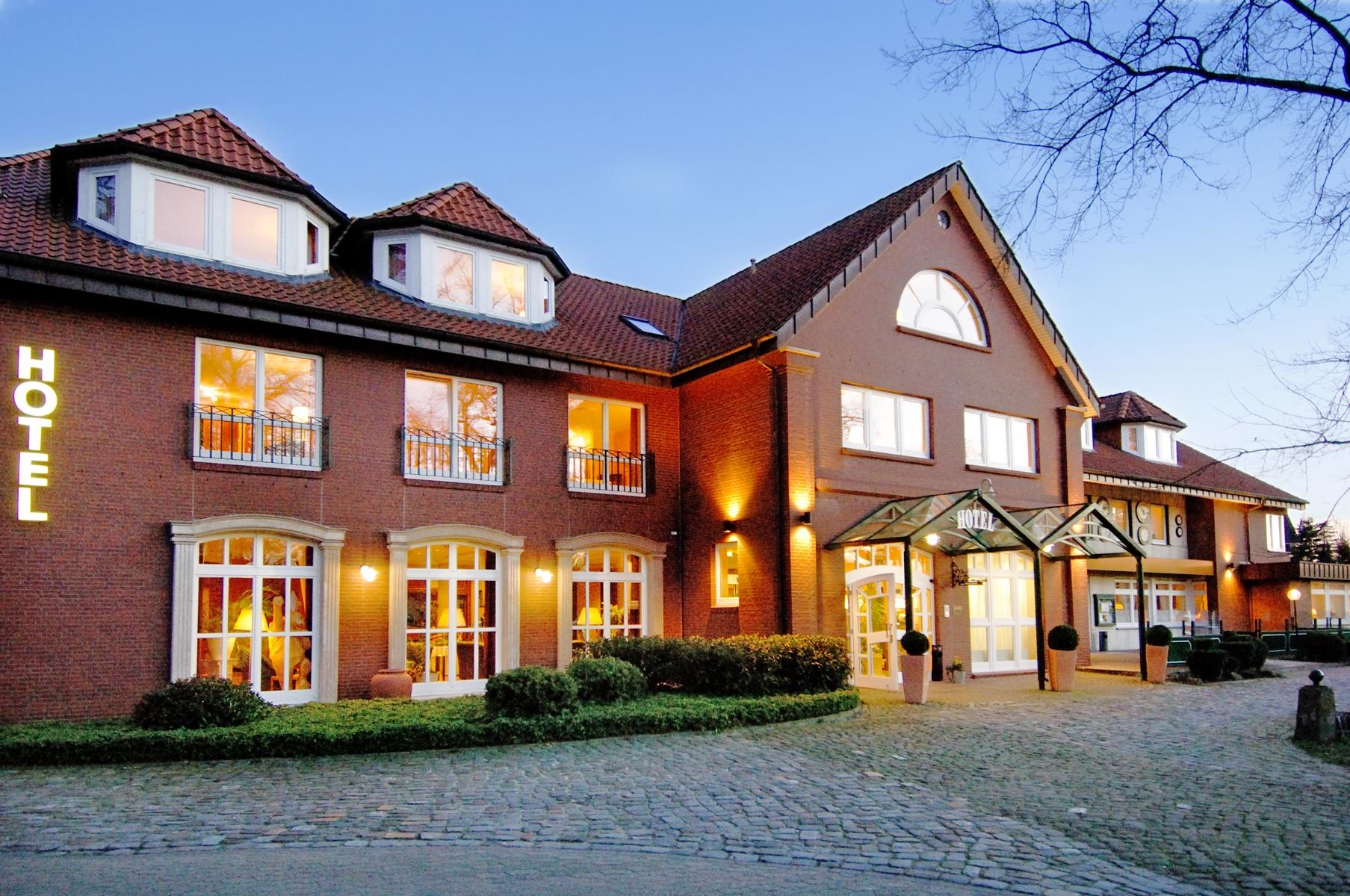 Hotel Restaurant Landgut Stemmen GmbH, Große Str. 12 in Stemmen