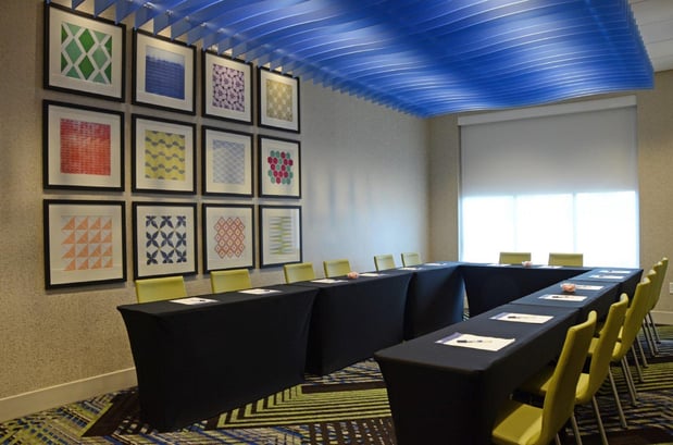 Images Holiday Inn Express & Suites Franklin - Berry Farms by IHG