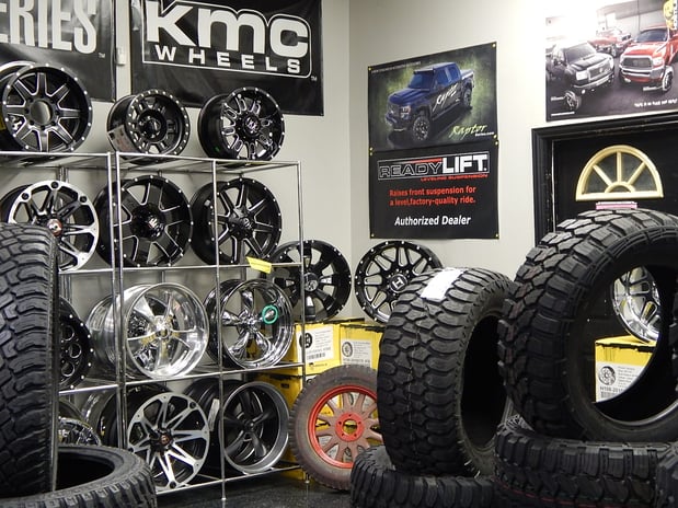 Images King’s Tire (King's Custom Wheels, LLC)