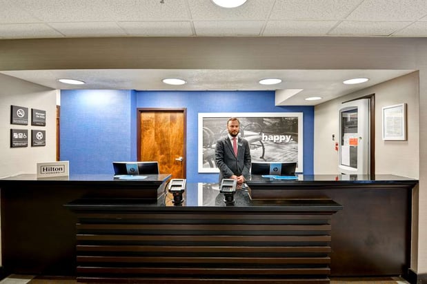 Images Hampton Inn State College