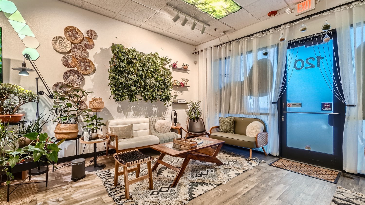 Our cozy lounge and studio space is the perfect spot to connect with nature and community. Relax, unwind, and find inspiration in this beautiful space.