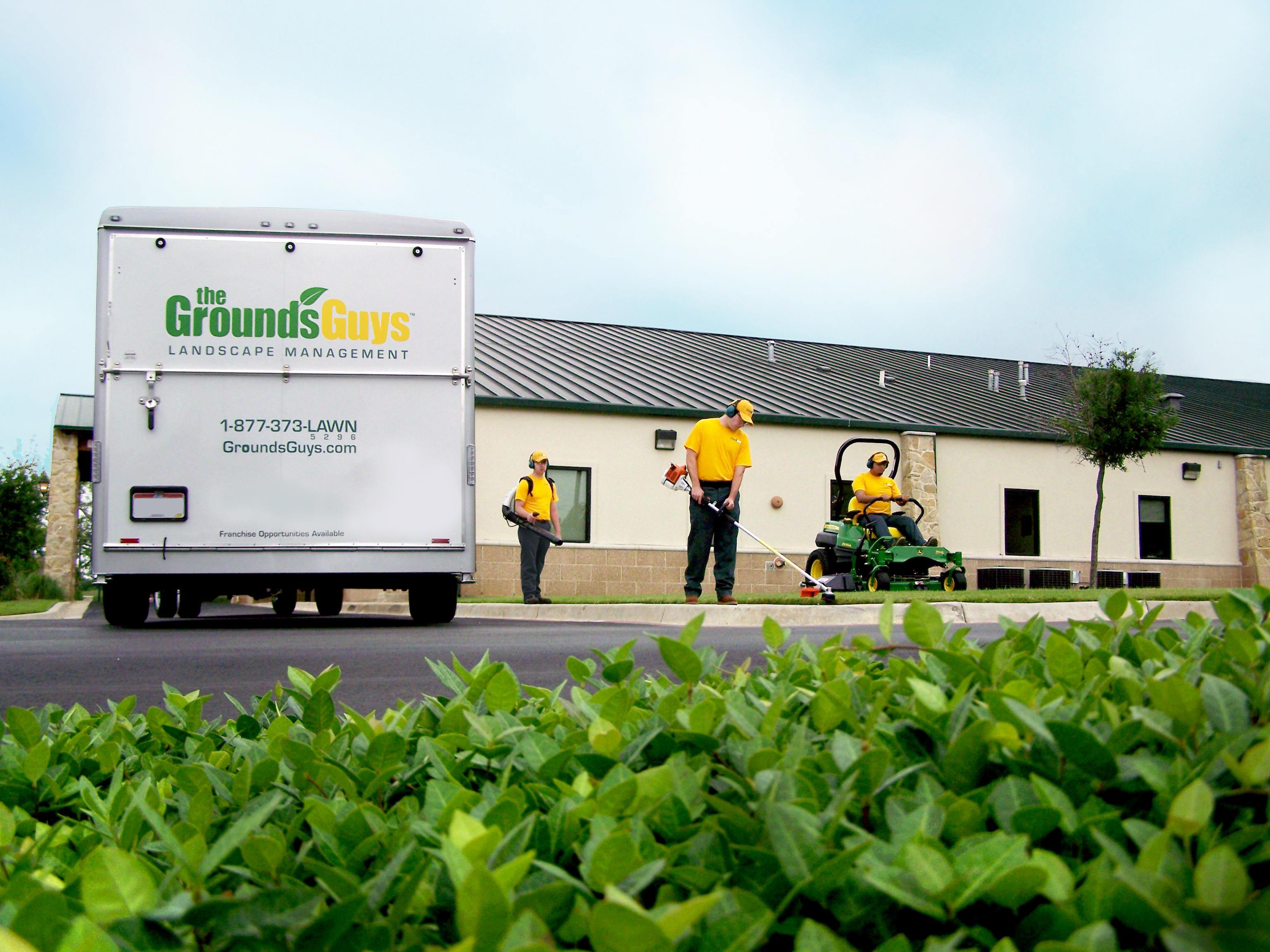The Grounds Guys of Memorial Park Houston (713)597-6499