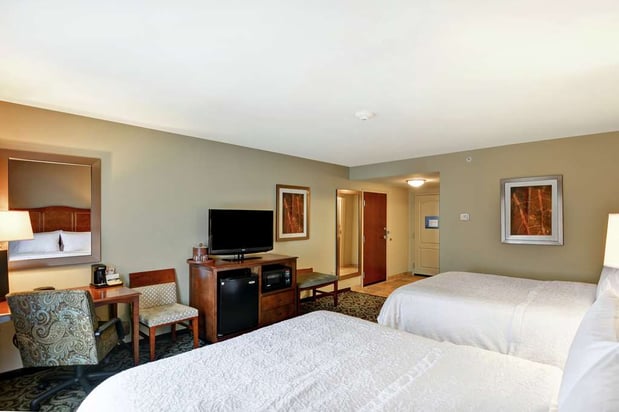 Images Hampton Inn & Suites New Hartford