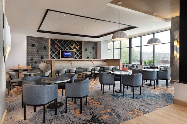 Images Hampton Inn & Suites Watertown Boston