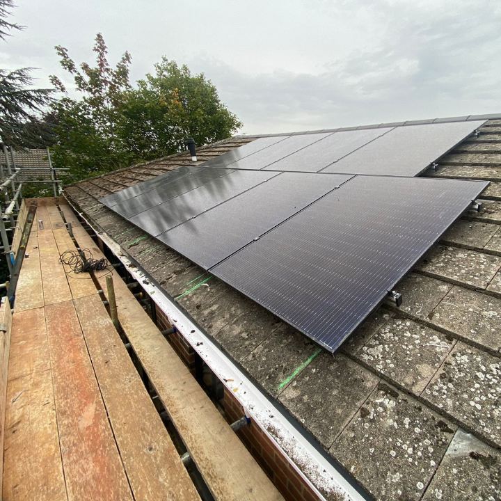 Images Evolve Renewables Solar Panels & Air Source Heat Pumps