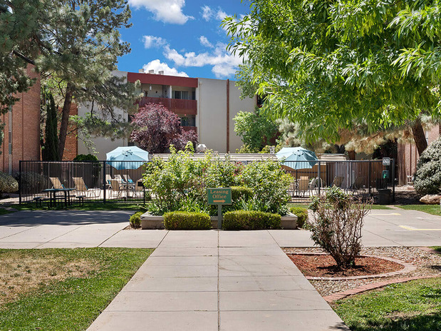 Images La Vida Buena Apartments