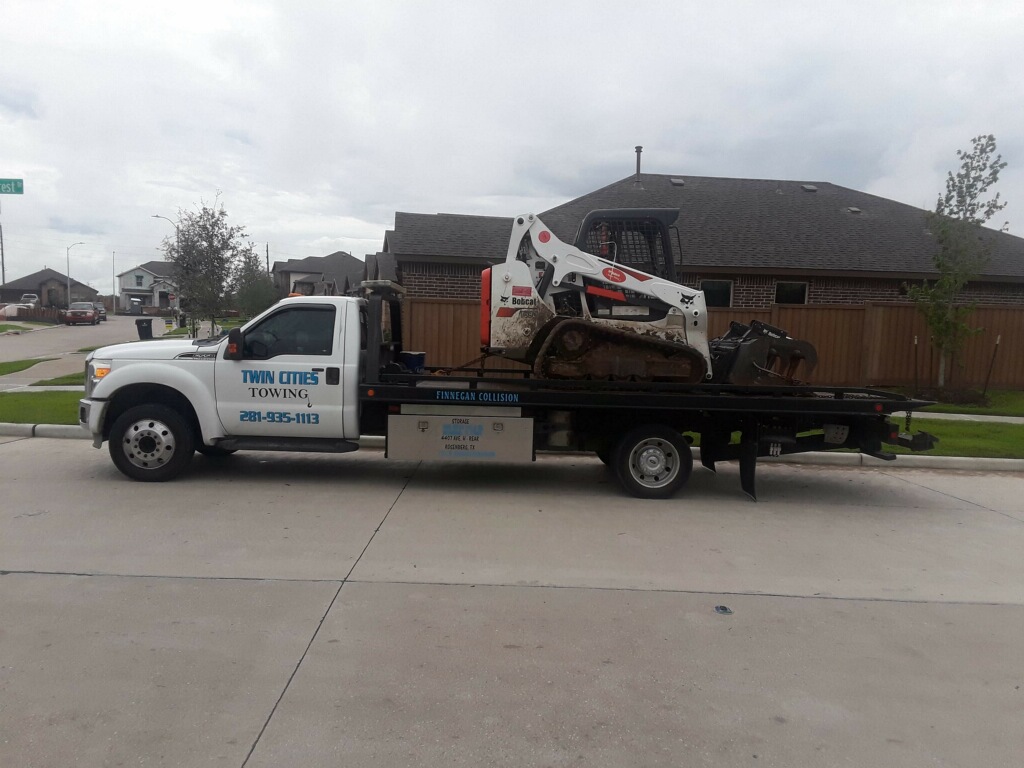 Twin Cities Towing Photo