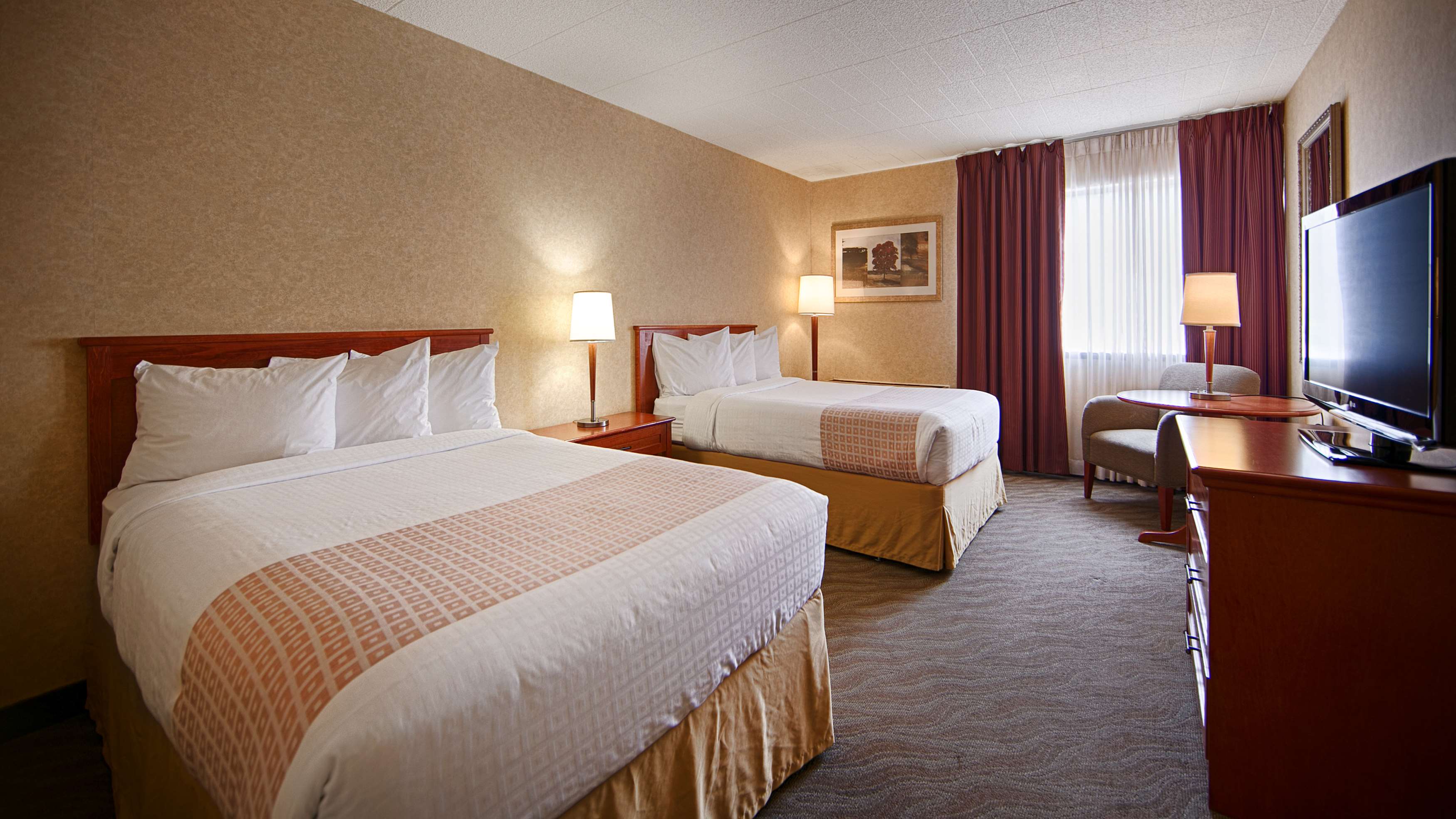 Two Double Beds Guest Room Best Western North Bay Hotel & Conference Centre North Bay (705)474-5800