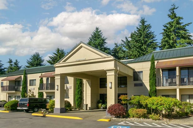 Images Best Western Plus Plaza by the Green