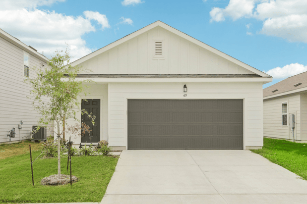 Images Royal Pines by Starlight Homes