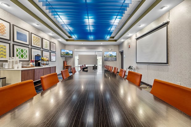 Images Holiday Inn Express & Suites Lakeland South by IHG