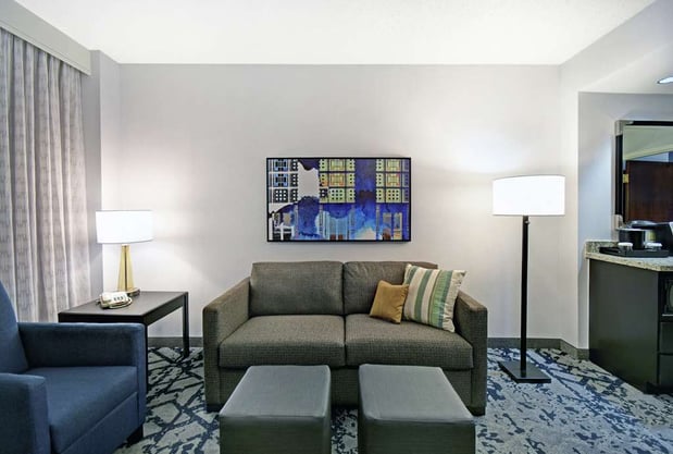 Images Embassy Suites by Hilton Charleston