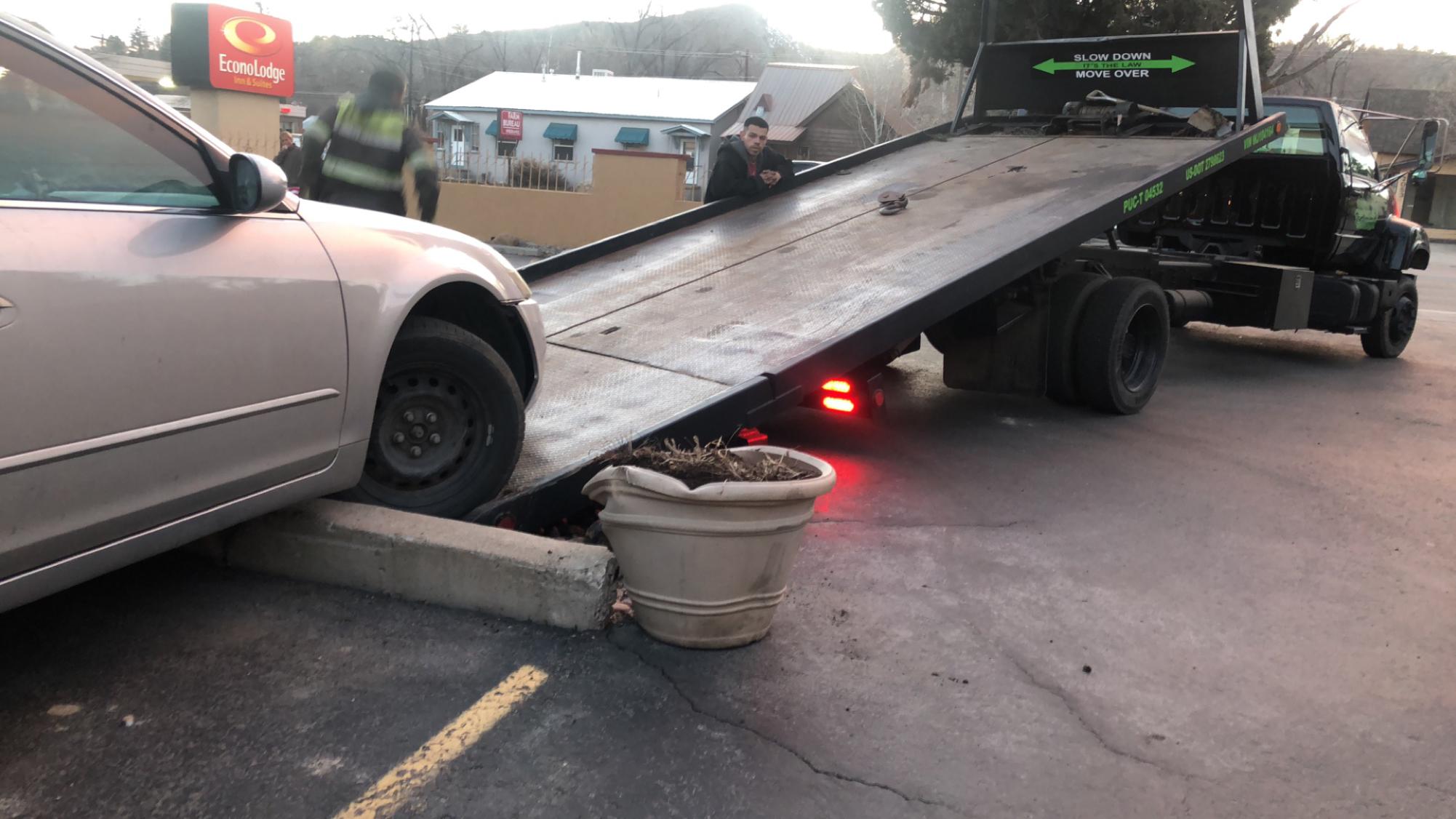 S&R Affordable Towing Photo