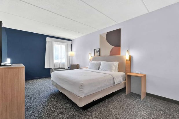 Images Spark by Hilton Plymouth