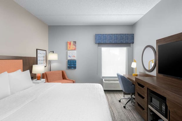 Images Hampton Inn Louisville-Airport