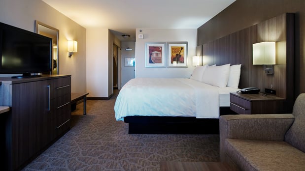 Images Holiday Inn Nashville-Vanderbilt (Dwtn) by IHG