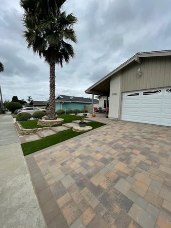 Images Eternal Turf & Pavers