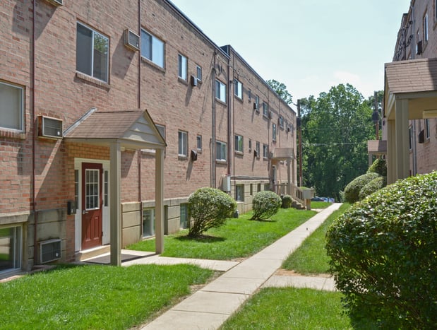 Images Woodview Apartments