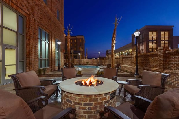 Images Embassy Suites by Hilton Savannah Historic District