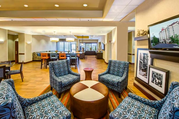 Images Hampton Inn & Suites Atlanta-Galleria