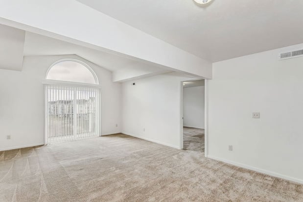 Images Colonial Pointe at Fairview Apartments
