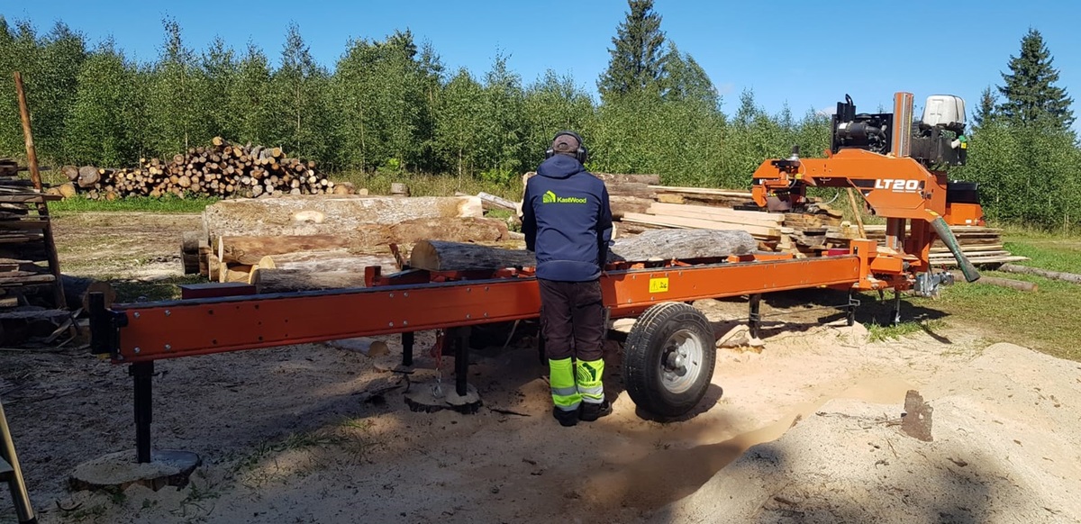 Mobilā lentzāģa pakalpojumi kokmateriālu ražošanā
