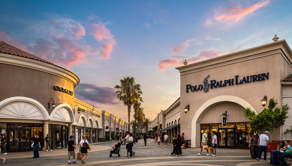 Las Americas Premium Outlets