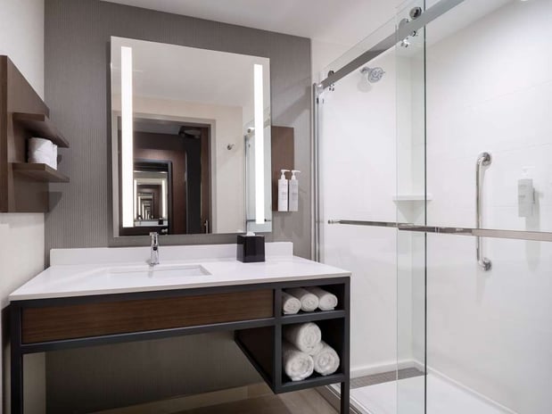 Images Hilton Garden Inn Visalia