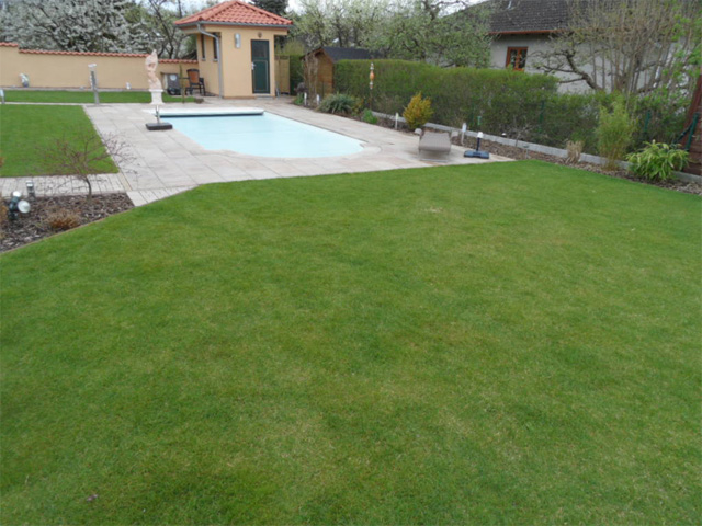 Garten- und Landschaftsbau Fuchs, Gewerbering 12 in Röttenbach