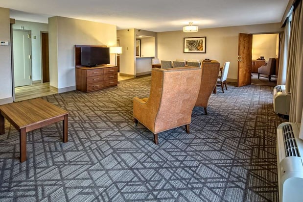 Images Hilton Knoxville Airport