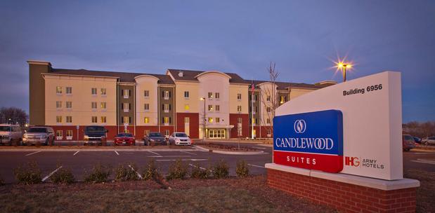 Images Candlewood Suites Building 6956