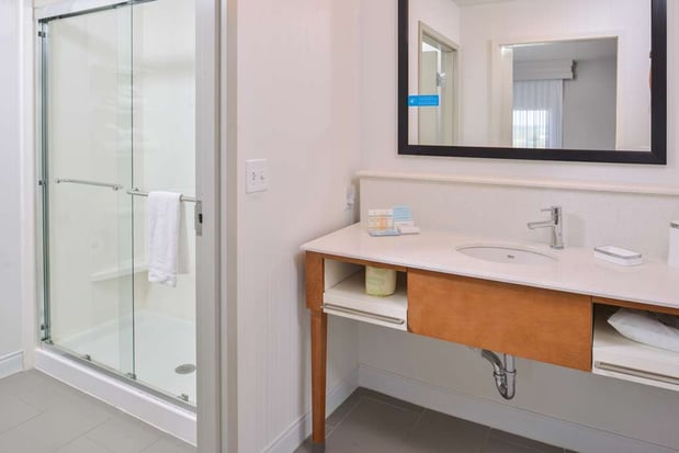 Images Hampton Inn & Suites Altoona-Des Moines