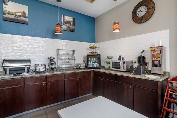 Images Best Western Plus Philadelphia Airport South at Widener University