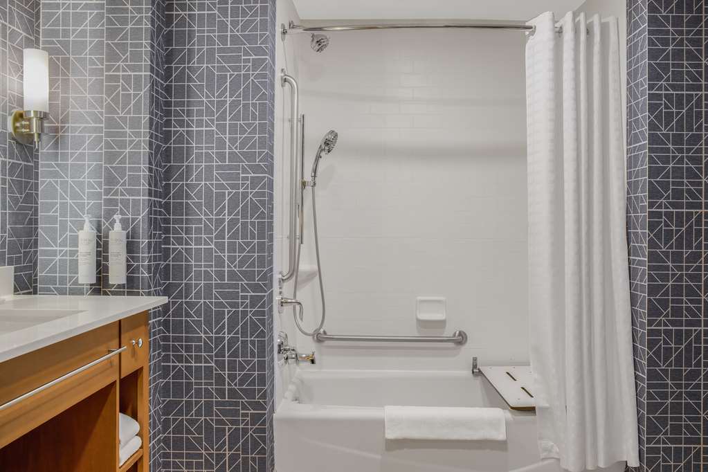 Images Homewood Suites by Hilton Winnipeg Airport-Polo Park, MB