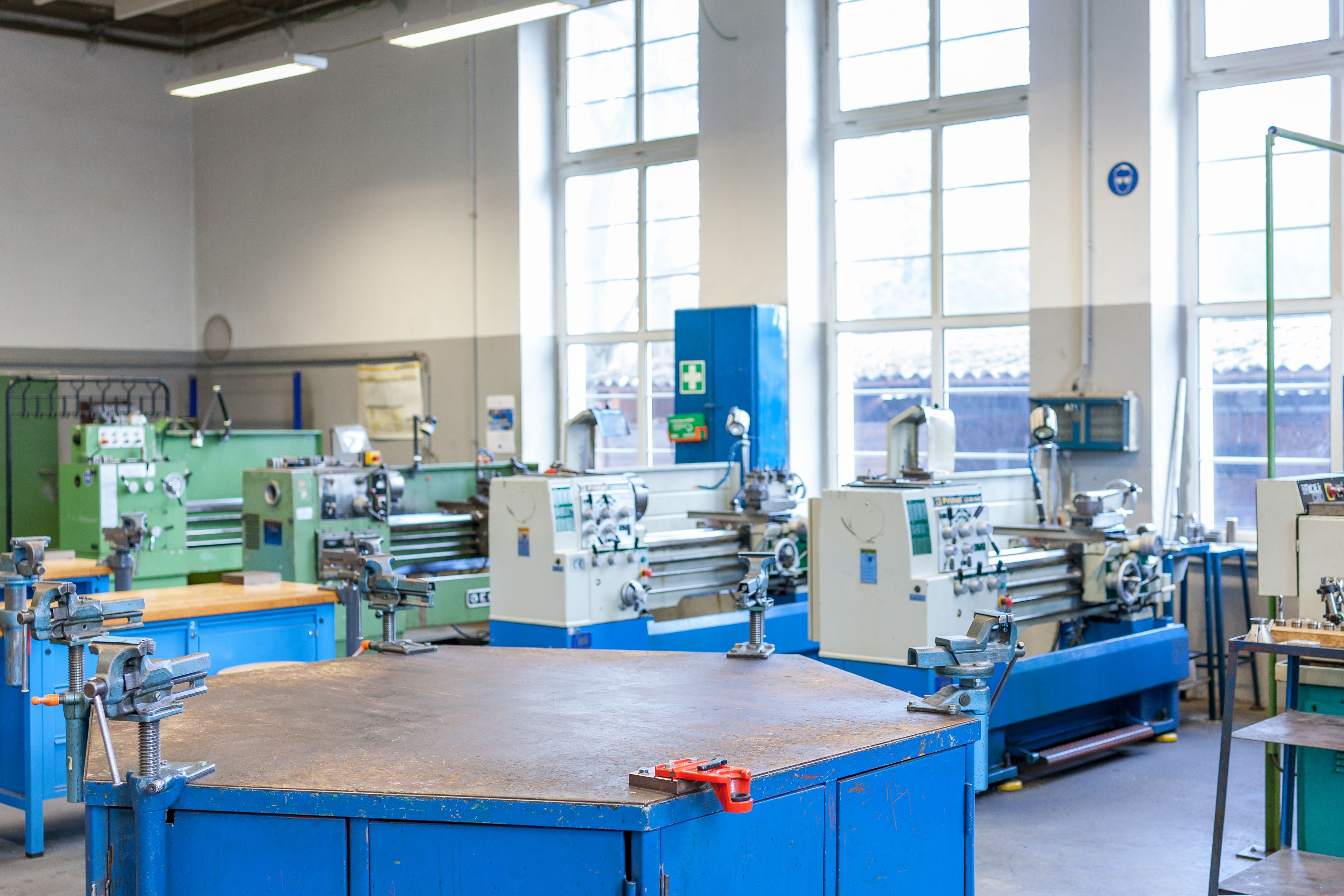 Bild 2 TÜV Rheinland Akademie GmbH in Lauchhammer