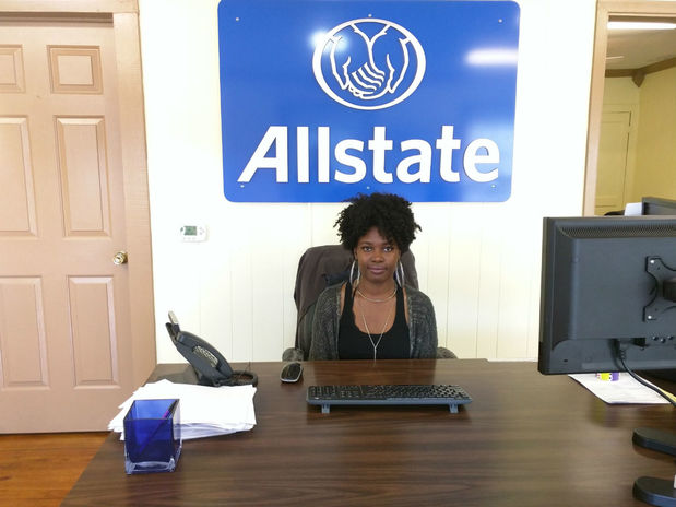 Images Jeanie Barnhill: Allstate Insurance