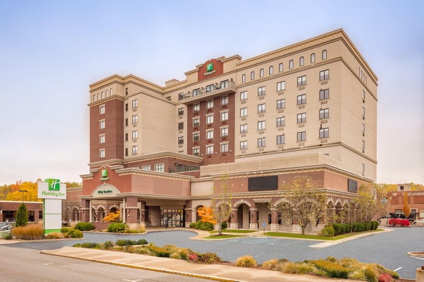 Images Holiday Inn Lafayette-City Centre by IHG