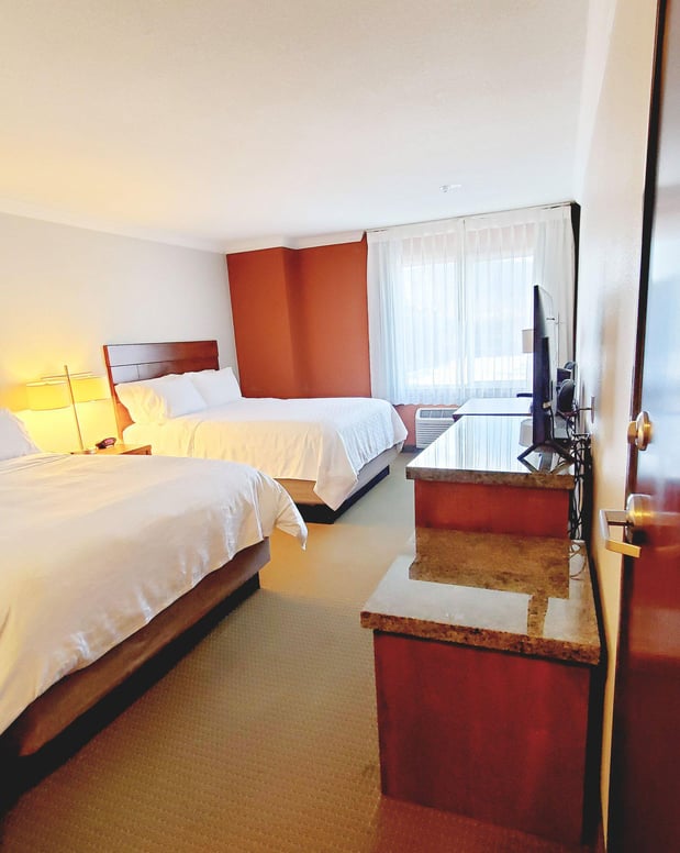 Images Holiday Inn Express & Suites Portland-NW Downtown by IHG