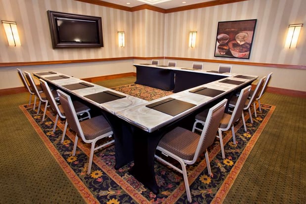 Images Hilton Chicago/Oak Brook Suites