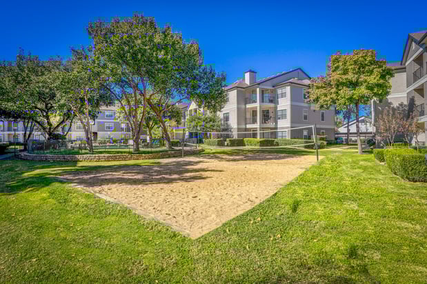Images Saxony at Chase Oaks Apartments