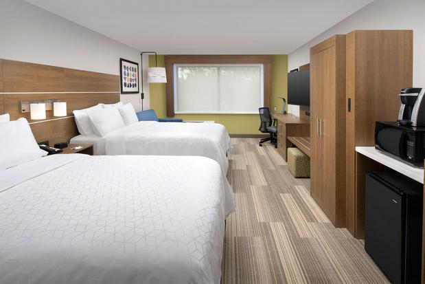 Images Holiday Inn Express & Suites North Brunswick, an IHG Hotel