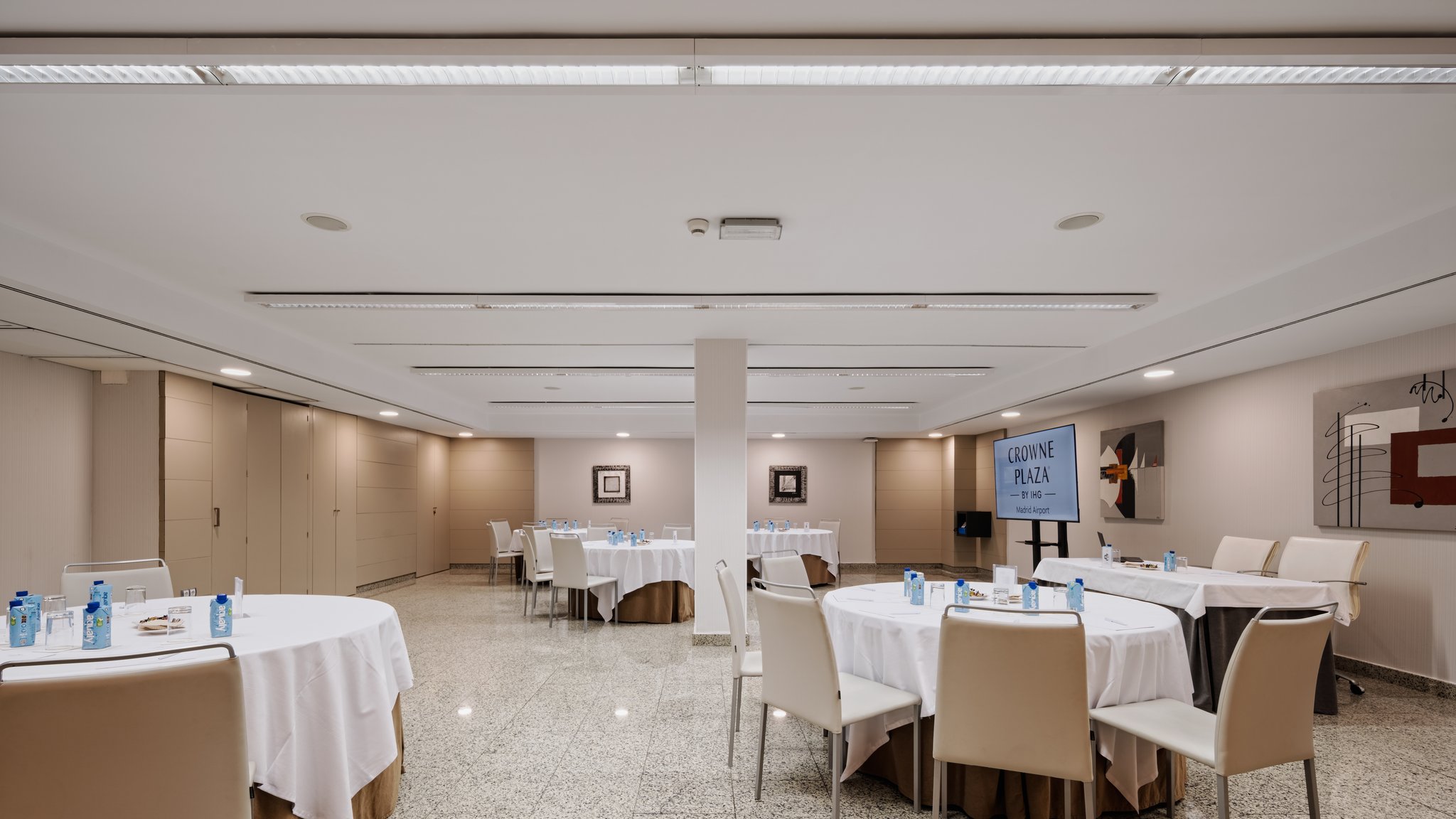 Images Crowne Plaza Madrid Airport by IHG