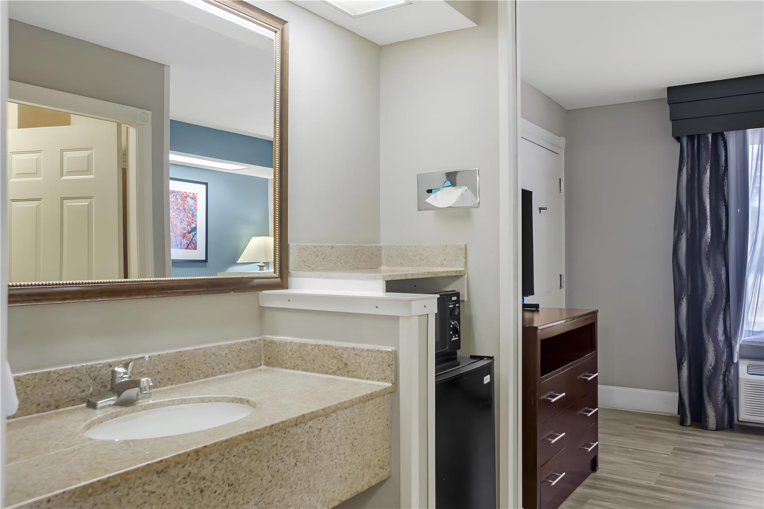 Double Queen Suite