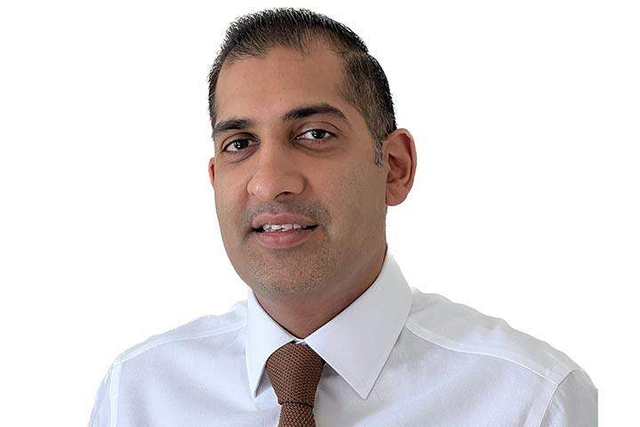 Navin Aggarwal, Ophthalmic Director in our Warwick store