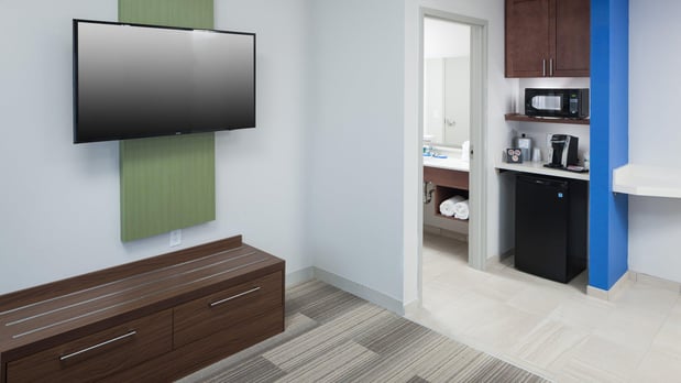 Images Holiday Inn Express & Suites Orlando at Seaworld by IHG