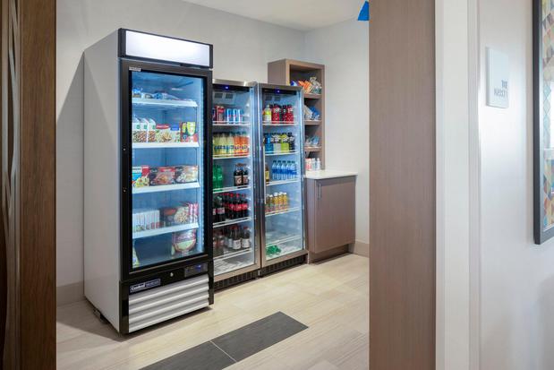 Images Holiday Inn Express & Suites Bourbonnais East - Bradley by IHG