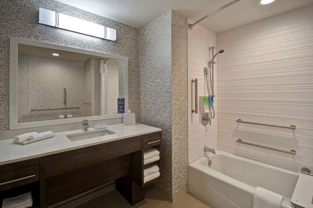 Images Home2 Suites by Hilton Eau Claire South