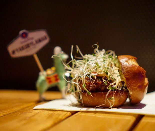 Images YAKU by La Mar