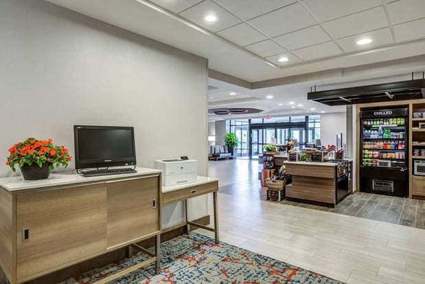 Images Hilton Garden Inn Boston/Waltham