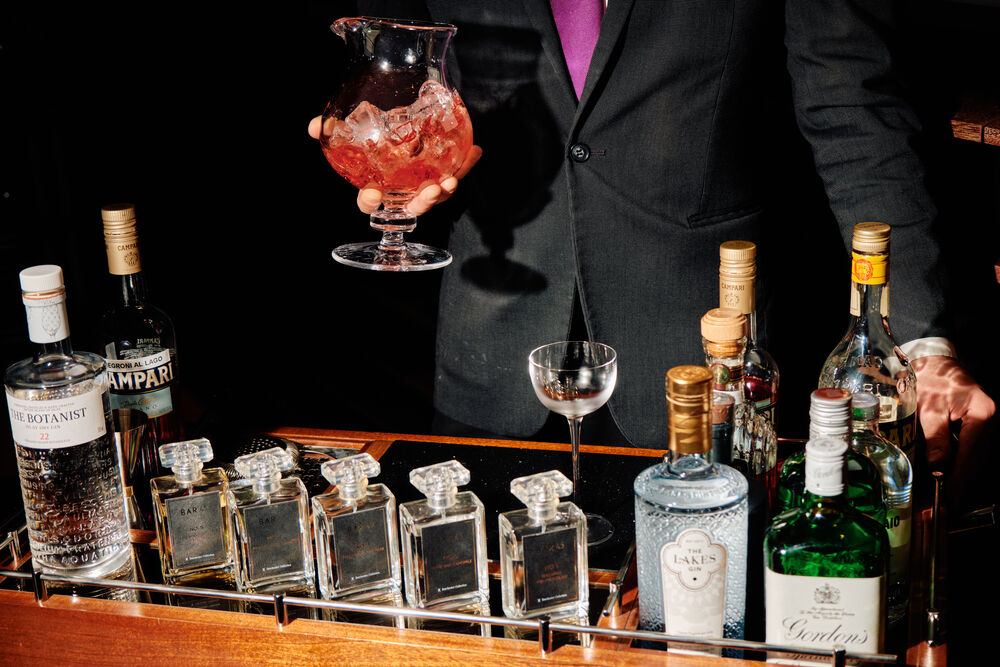 Negroni trolley service at Bar 45